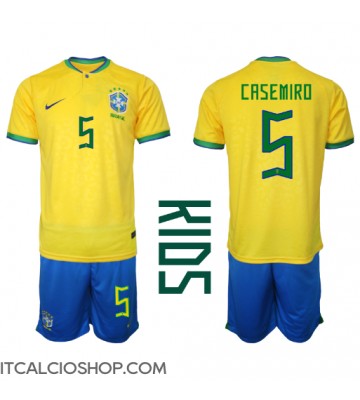 Brasile Casemiro #5 Prima Maglia Bambino Mondiali 2022 Manica Corta (+ Pantaloni corti)